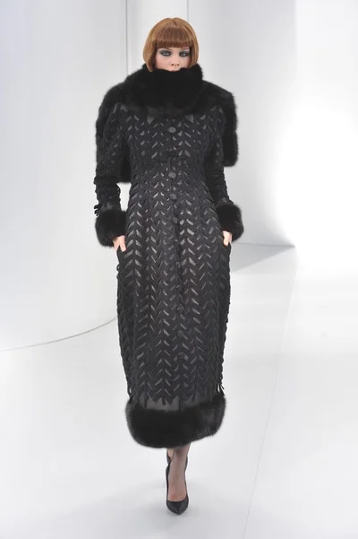 Look 15